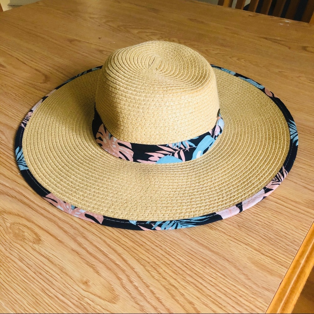 Eco-Friendly Large Straw Tropical Floppy Hat